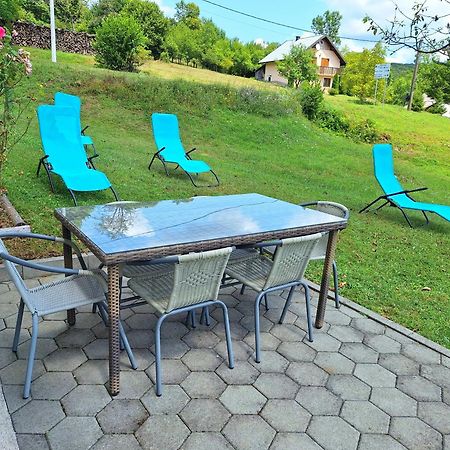 Guest House Matej & Mateja พลิตวิชกา เยเซรา ภายนอก รูปภาพ